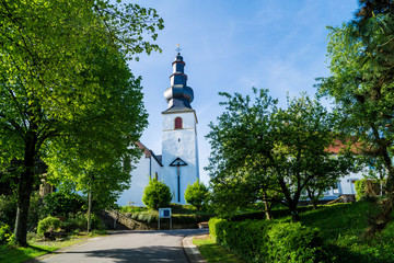 Fototapeta premium Kirchr in Leidingen