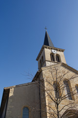 Fototapeta na wymiar Église Saint Denis de Bron