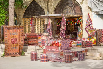 Gordijnen Bazar in Shiraz, Iran © NICOLA