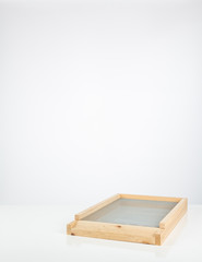 Bottom board for Langstroth beehive