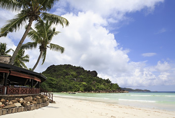 Obraz na płótnie Canvas Restaurant in Paradise Sun Hotel Seychelles.