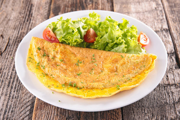omelet and salad