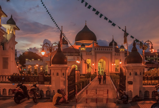 Kapitan Keling Mosque after sunset
