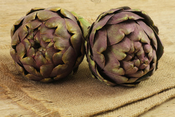 Obraz premium artichaut violet 12052015