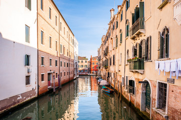 Fototapeta na wymiar Canal à Venise, Italie