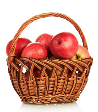 Basket with aples