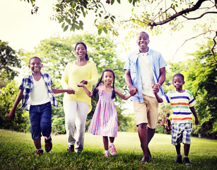 Obraz premium African Family Happiness Holiday Vacation Activity Concept