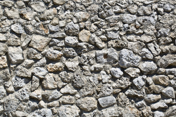 Muretto a secco con rocce