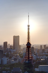夕日と東京タワーと町並み