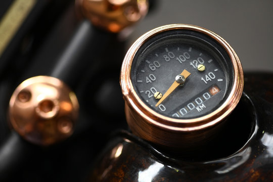 Motorcycle speedometer