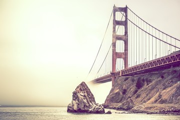 Golden Gate in Fog - obrazy, fototapety, plakaty