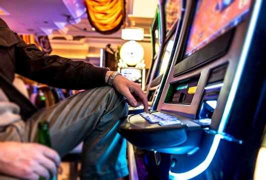 Gambler and Slot Machine