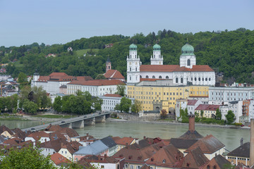 Dreiflüssestadt Passau mit dem Stephansdom