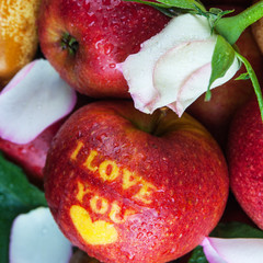 Apples with text I love you