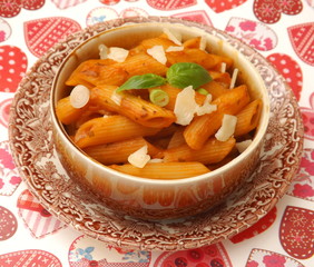 Nudeln mit Tomatensauce