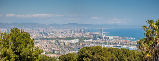 Panorama de Barcelone depuis le Castell de Montjuic