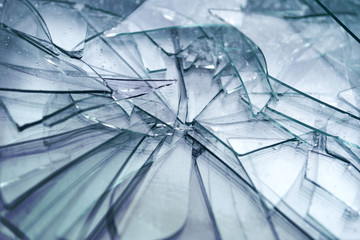 Broken glass - 83216908