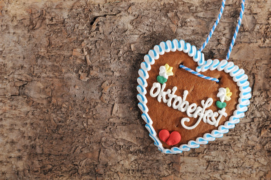 Bayerisches Oktoberfest Lebkuchenherz
