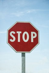 cartello stradale STOP