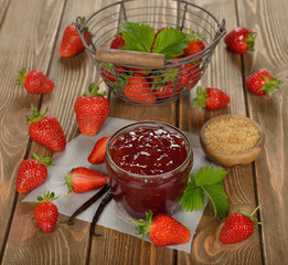 Strawberry jam with vanilla