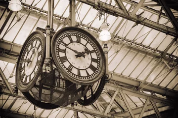 Deurstickers Woonkamer iconische oude klok Waterloo Station, Londen