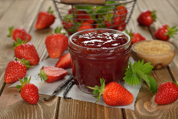 Strawberry jam with vanilla