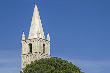 Fototapeta na wymiar Convento San Domenico in Taggia