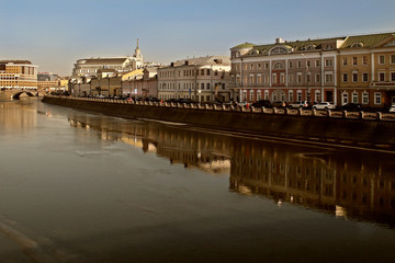 Obraz premium Москва. Вид на Болотную набережную