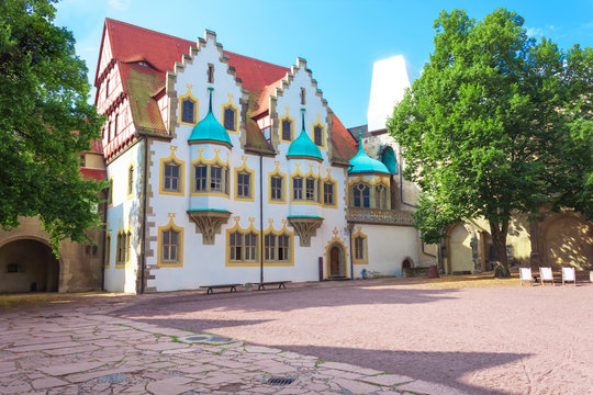 Moritzburg, im Hof