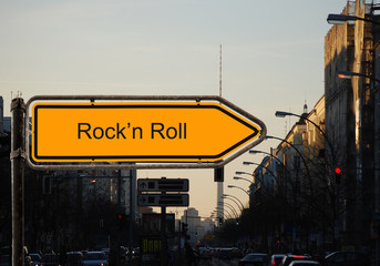 Obraz premium Strassneschild 37 - Rockn Roll