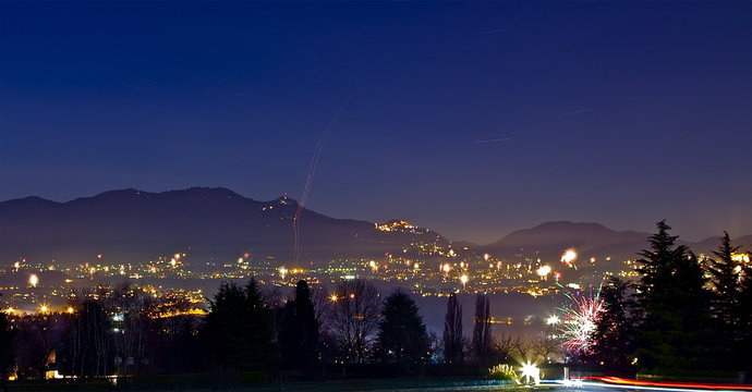 fuochi d'artificio - Powered by Adobe