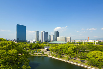 Fototapeta premium 大阪城から見る大阪ビジネスパーク