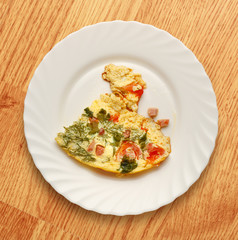 Egg omelette with tomatoes
