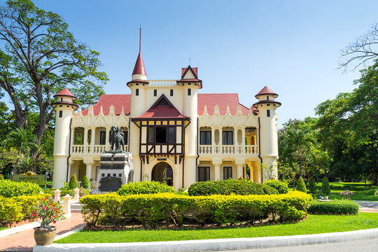 Sanamchan palace in Nakornpathom, Thailand