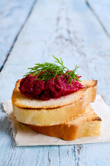 Sandwich with beetroot and dill