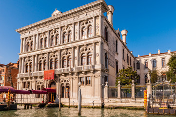Fototapeta na wymiar Casino de Venise sur le Grand Canal