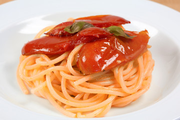Spaghetti with tomato and basil