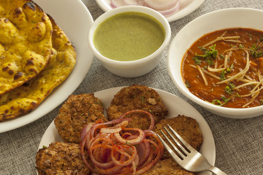 Dahi Ka Kebab With Missi Roti And Adarki Paneer