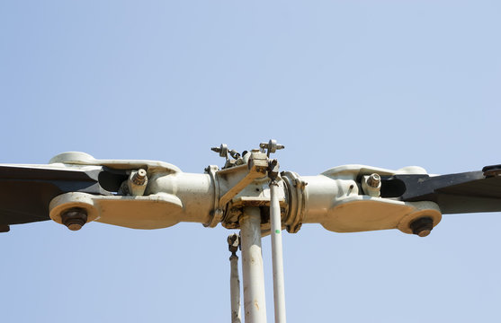 Helicopter rotor and blades