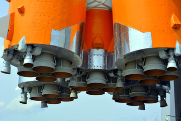 Двигатель космической ракеты - obrazy, fototapety, plakaty