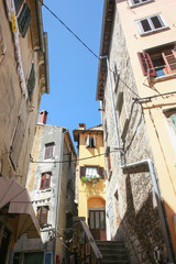 Fototapeta na wymiar Old houses in Rovinj
