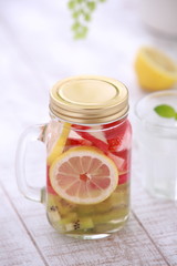 デトックスウォーター