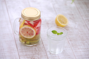 デトックスウォーター