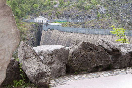 italia diga del vajont
