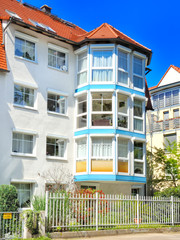 Wohn- und Geschäftshaus