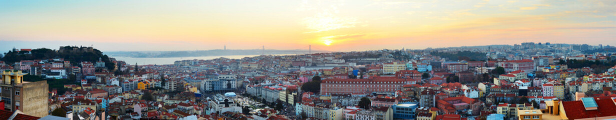 Fototapeta na wymiar Lisbon panorama