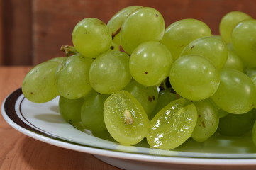 grape on the dish