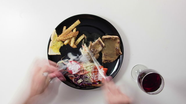 eating steak and drinking wine timelapse 4k (4096x2304)
