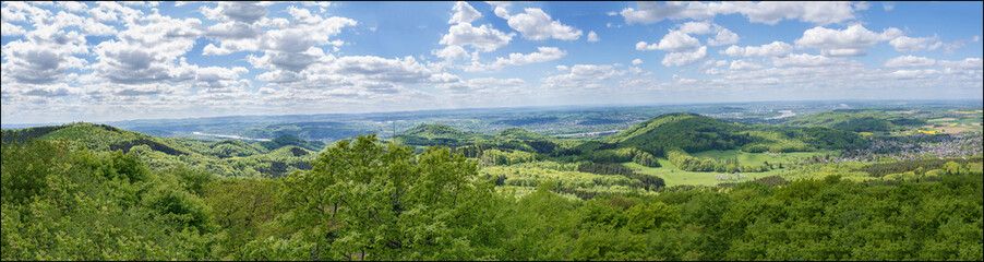 Fototapeta na wymiar Siebengebierge- Panorama vom Oelberg