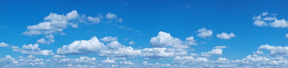 Türaufkleber Badezimmer Weiße Haufenwolken am blauen Himmel.